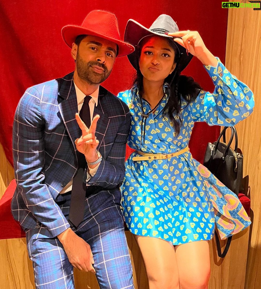 Maitreyi Ramakrishnan Instagram - With the King’s Jester himself! Super proud of you @hasanminhaj Actually I’m so proud that I even posted you on my feed! I guess I just really care eh? Everyone watch @prashanthvenkat and @hasanminhaj kill it again now on @netflix