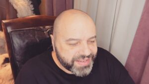 Maksim Fadeev Instagram - Ребята, привет! Продолжается конкурс аранжировщиков. Как и обещал, сделал обзор нескольких работ. Рад за тех, кто услышит в нем свои аранжировки. Жду ваши работы до 20.02.23 Голосуйте в комментариях за лучшую (1-2-3-4-5-6-7-8-9)