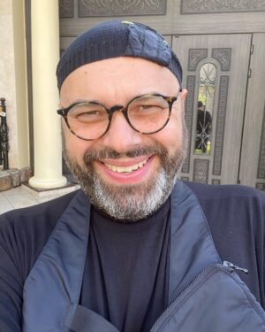 Maksim Fadeev Instagram - Как же было больно видеть, как НАС всех унижают на этой олимпиаде... Но наши спортсмены -  особенные, я горжусь ими. Они, не обращая внимания на «лай собачий», шли вперёд и побеждали!  Спасибо родные, что вы такие, настоящие и простые. Спасибо вам за эти чувства и эмоции, которые вы подарили нам! Я горжусь вами и Россией! Ура!