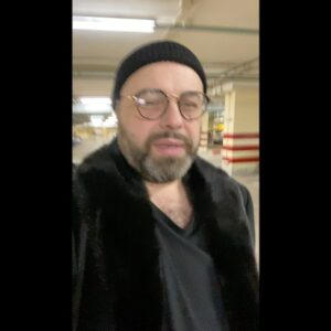 Maksim Fadeev Instagram - Ну вот, сегодня мне 43+10 🤦🏽Ура!