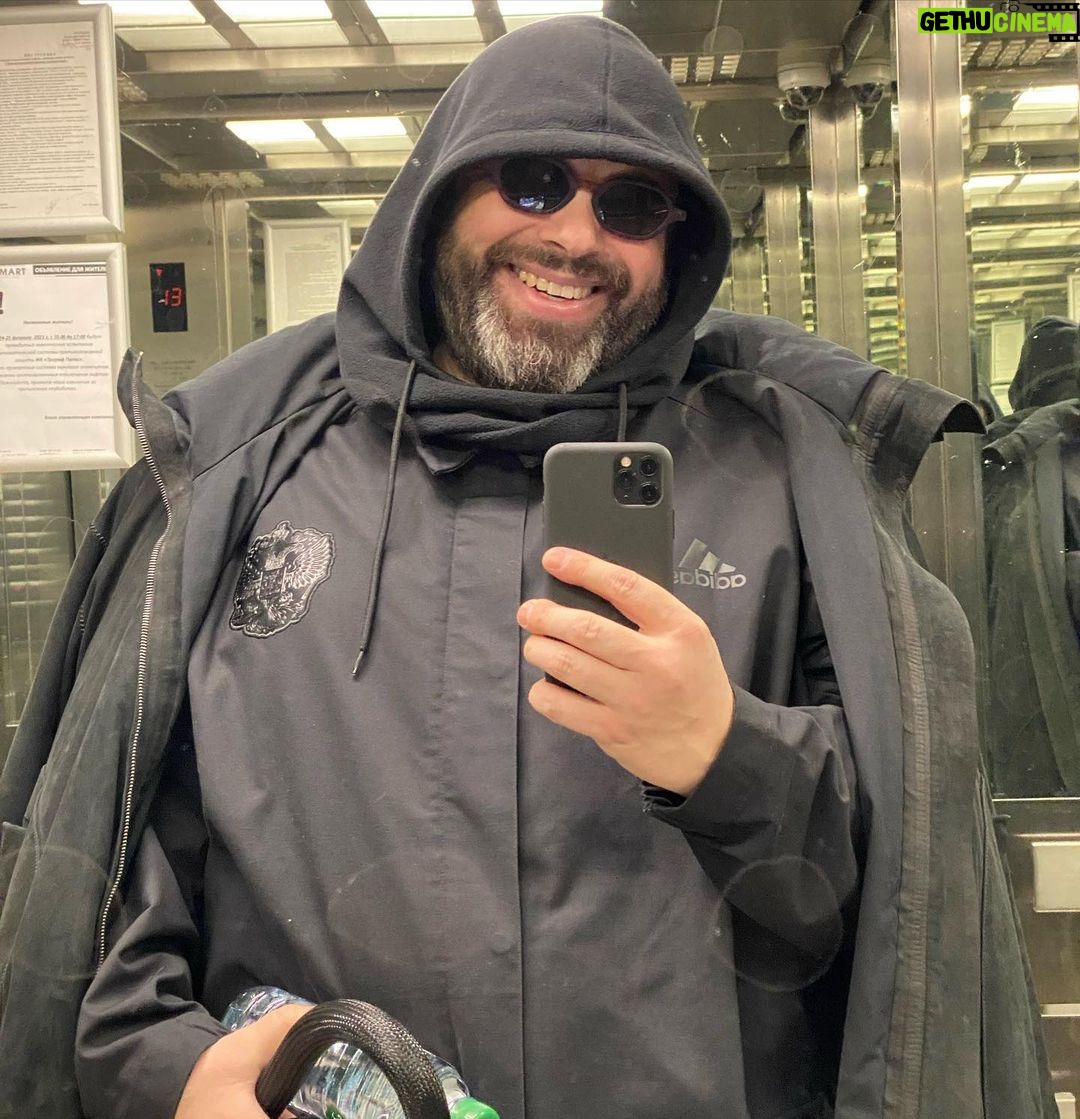 Maksim Fadeev - 37.8K Likes - Ну все! Я еду в студию! Держитесь!