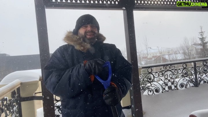 Maksim Fadeev - 39.2K Likes - Всем хорошего дня! 🙏🏻Как говорил мой отец: «Счастье у тебя под ногами, нужно немного потрудиться и поднять его»! Желаю всем поднять своё счастье! И другу и врагу!
