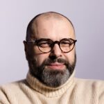Maksim Fadeev Instagram – ❗️Посмотрел сегодняшнее послание Президента, в котором, в частности, шла речь о запуске нового национального проекта «Молодежь России». 
На протяжении 15 лет я ходил по кабинетам чиновников, пытаясь добиться открытия детской музыкальной школы. Являясь специалистом в области современной музыки, имея 7 мировых наград, я так и не получил положительного ответа.
На самом деле, воспитание детей и нашего подрастающего поколения является одной из самых фундаментальных и важных задач, которые только могут существовать в нашей стране. Сейчас мы стоим на пороге очень больших перемен. И эмоциональных, и нравственно – духовных, и образовательных. 

Я хочу обратиться ко всем учителям – музыки, общеобразовательных школ и сказать вам:  наконец-то мы стали нужны. Наконец-то теперь нас заметили. Давайте объединяться и делать все возможное, чтобы наши дети выросли настоящими людьми. А государство нас поддержит, и это уже стало очевидным. Чиновники больше не смогут препятствовать, потому что мы будем об этом говорить публично. Я буду поддерживать любую инициативу касательно воспитания и образования наших детей. Я не буду говорить сейчас о ЕГЭ, о той формуле образования, которая уже изуродовала несколько поколений. Я надеюсь, что эту «форму» образования и формулу, которая зашита внутри него – «дибилизация» наших детей – наконец-то разрушат. Президент в послании сегодня также говорил о грядущих изменениях в этой системе.  Я надеюсь, что вернут нормальный человеческий подход к образованию. Конечно, я больше всего говорю о музыке, так как это моя профессия. Но фактически везде происходит одно и то же. Поэтому спасибо большое Президенту за то, что он наконец-то сказал об этом публично и громко. 
Давайте будем надеяться на то, что сегодняшний день очень многое изменит. Во всяком случае, лично мне послание дало  большую надежду. PS У меня был, конечно опыт: я строил школу сам, мне всячески помогала администрация Московской области, за что им большое спасибо. Но у меня не получилось за свои деньги доделать это до конца самому. Началась пандемия, все остановилось без возможности возобновить строительство. Moscow, Russia