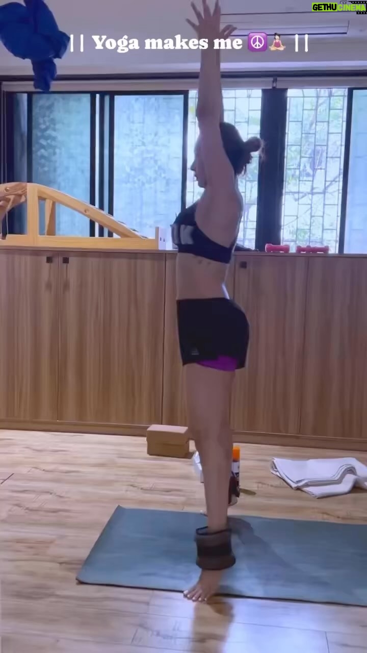 Malaika Arora Instagram - Yoga is not just a workout …. It’s a way of life for me 🧘♀️. #powervinyasaflow @thedivayoga