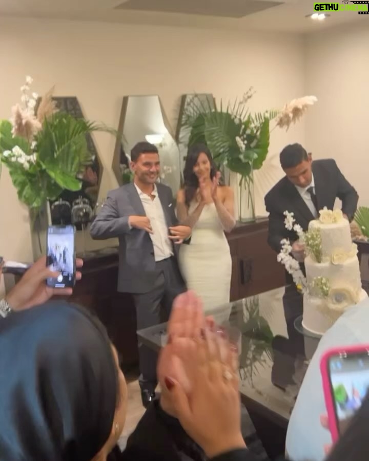 Malak Ahmed Zaher Instagram - My sister is the most beautiful bride ever, my heart is so full god bless both of you w rabna ytamemloko ala kheir w yhfazko mn el3ein 🧿 khod balak mnhaa ya schady ana baolk aho 😈 #لقد_هرمنا #فركش_يا_اساتذا #mariamXschady 🥹🫶🏻