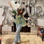 Malak Ahmed Zaher Instagram - Blessed 🤍 A big huge thank you for everyone who made my day that special 🤍 Ps ma3andeesh sowr ma3 kol elnas ana asfa 😂🤍