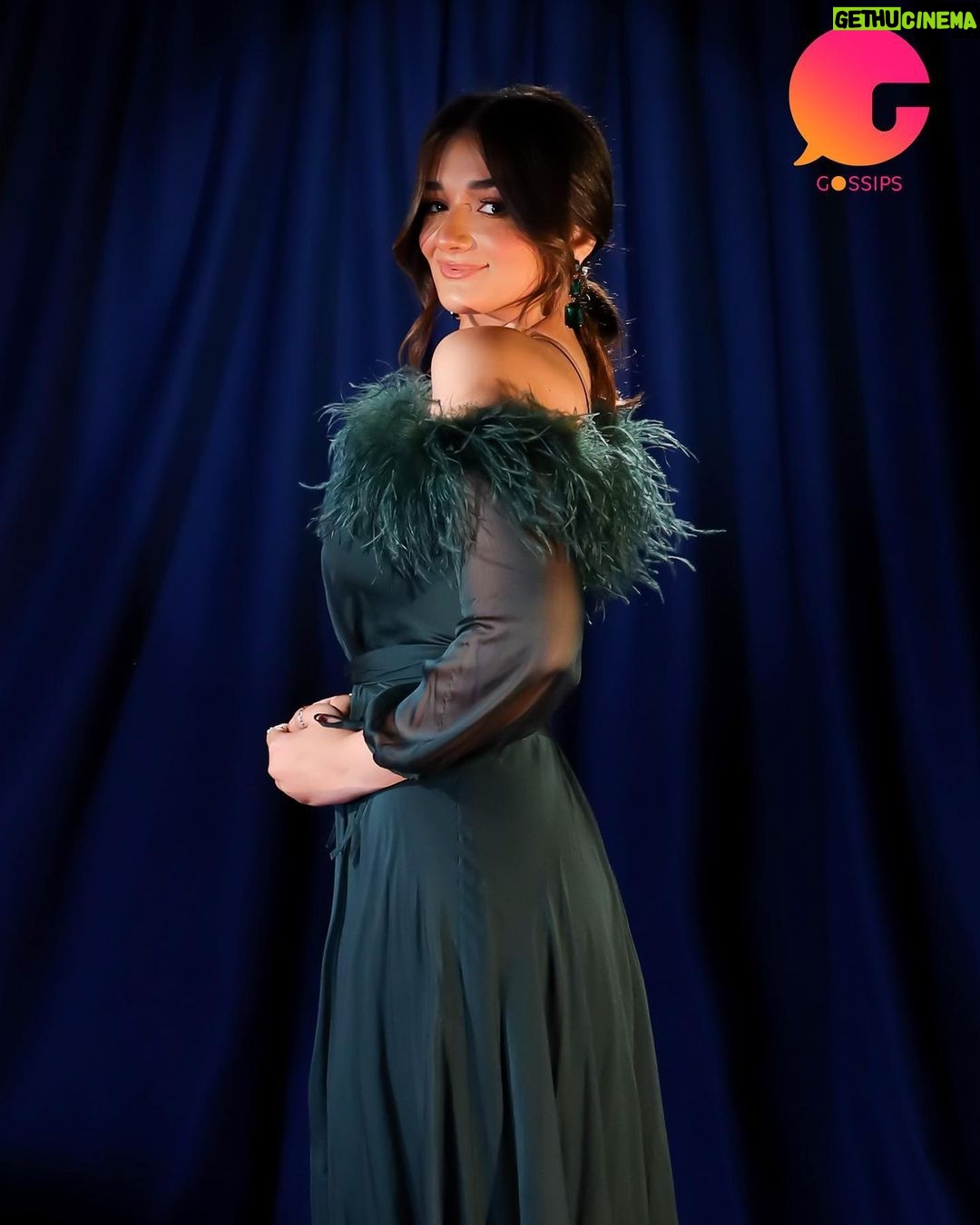 Malak Ahmed Zaher Instagram - Cairo drama festival portraits on itโs first edition ๐ธ Brought to you by @gossipsonline_ Photographer: @norayoussef_photography Art director: @sarabahaa1 Styled by @mayajules ๐ Makeup by @rosealfredmakeup Hair by @alfredandmina