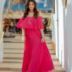 Malak Ahmed Zaher Instagram – A goodbye summer post ✨💗 

Styled by @mayajules 
Hair by @alfredandmina 
Photografer @antikkahossam 
Makeup by my love @hodazaher