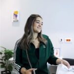 Malak Ahmed Zaher Instagram – من حوالي اسبوعين روحت و زورت بهية الشيخ زايد لتاني مره و بجد بتكون من امتع اوقات حياتي لما بروح هناك علي قد ما الطاقة بتاعة الدكاترة و المسؤلين و حتي المحاربات بتبقي جميلة و مبهجة و باكون انا فخورة جدا بالمكان العظيم ده الي مش بس بيعالج المحاربات لا ده كمان بيعملهم جلسات دعم نفسي و بيسفرهم و بيعلمهم لغات و بيعلمهم كمان حرف تسليهم و تخلي في عندهم مصدر دخل حقيقي فخورة و مبسوطة اوي بجودي معاهم دايما و يارب يقوم كل المحاربات بالسلامة و يجازي كل القائمين علي المستشفي العظيمة دي خير و الي بالمناسبة لو روحتوها ولله عمركم ما هاتحسوا انها مستشفي هاتحسوها بيت و الناس الي جواها كلهم عيلة واحدة  @baheyafoundation 🤍🎀