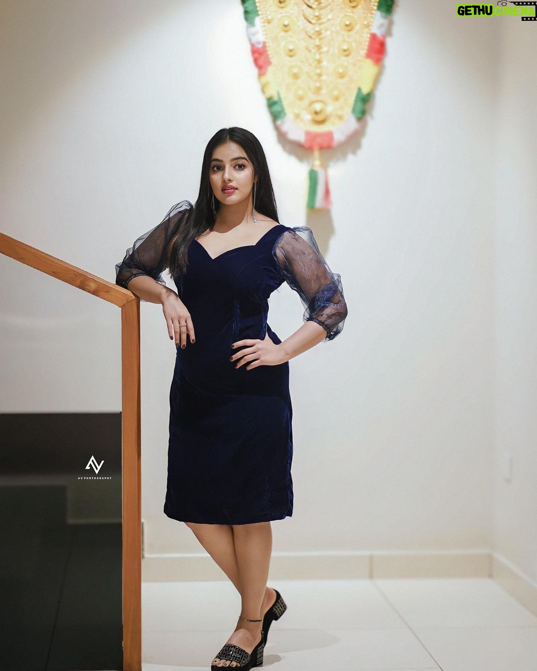 Malavika Menon Instagram - Flawed and fabulous 💕 Shot @av_photography_2255 Mua @wings_styling_centre