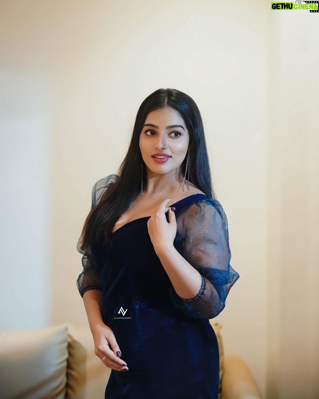 Malavika Menon Instagram - Flawed and fabulous 💕 Shot @av_photography_2255 Mua @wings_styling_centre