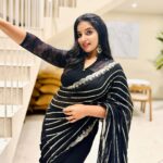 Malavika Menon Instagram - Good vibes only 😍🌈♥️ Alexaa play katchi sera 🎶☺️ Styling : mom @sreekala_24 Mua @_sapnas_makeover Shots @nima_chandran
