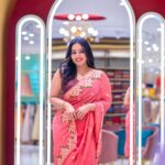 Malavika Menon Instagram - Wrapped in traditions draped in grace 💕✨❤️ Mua @_sapnas_makeover Shot @george_stanley_smith