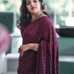 Malavika Menon Instagram - 💟💟💟🫣🫣🫣☺️✨😍 Jwlry @golden_cup_fashion_jewellery Saree @lizcreationsboutique Mua @colazbridal Shot @jayasanphotography