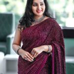 Malavika Menon Instagram - 💟💟💟🫣🫣🫣☺️✨😍 Jwlry @golden_cup_fashion_jewellery Saree @lizcreationsboutique Mua @colazbridal Shot @jayasanphotography