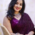 Malavika Menon Instagram - 💟💟💟🫣🫣🫣☺️✨😍 Jwlry @golden_cup_fashion_jewellery Saree @lizcreationsboutique Mua @colazbridal Shot @jayasanphotography
