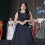 Malavika Menon Instagram - An evening spent for smiles & nails 💅 Lashes and flashes 📸 Walk & talk ☎️ Good & food 😊 Gold & bold ✨ Lights & nights ⭐️ Mua @sitharasmakeoverstudio Wearing @ladies_planet_ Jwlry @galanta_gold