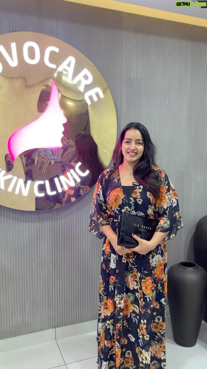 Malavika Menon Instagram - Celebrity actress @malavikacmenon having her regular skincare treatments with Novocare. β+91 62352 00011 | 62352 00012 β info@novocareindia.com πwww.novocareindia.com Novocare Dental | Skin | Hair Clinic π1st Floor, TKA Tower, Near Metro Pillar No: 410, Lulu Mall Junction, Edappally, Kochi, Kerala - 682 024 . . . . . . #novocarekochi #novocaredentalclinic #kochiclinics #skinclinics #dentalclinics #dentalcheckups #skincareroutine Novocare Dental & Skin Clinic