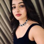 Malavika Menon Instagram – Throw sass around like confetti 🎉 🎊🪻❤️✨😍

Mua @bridal_makeover_hub 
Jewlry @alameen_fashion_jewels 
Attire @blackgold_designingstudio