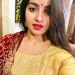 Malavika Menon Instagram - #dhanu 🙏🏻❤️ #special #occassion #gratitude #blessed #love #peace #lights #music Wearing @yla_designs