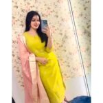 Malavika Menon Instagram - Exploring my style one outfit at a time 😍☺️ Which one did u like😃
