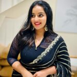 Malavika Menon Instagram - Good vibes only 😍🌈♥️ Alexaa play katchi sera 🎶☺️ Styling : mom @sreekala_24 Mua @_sapnas_makeover Shots @nima_chandran