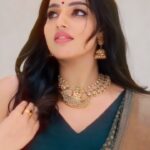 Malavika Menon Instagram - Wearing @lulucelebrate For @luluweddingutsav Jewlry @lulucelebrate Being traditional is being classy❤️✨ mua @sreegeshvasan_makeupartist