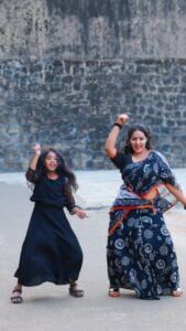 Malavika Menon Instagram - ᗯITᕼ 𝕞𝕒𝕝𝕦 𝕔𝕙𝕖𝕔𝕙𝕚 🖤🤍❤️🖤❤️🤍🖤 @malavikacmenon @jothimani_wayanad_now_palakkad @anamikajayeshcherusseri2023 📸 @padmaweddingz @baljithm #reelsviral #schoolgirl #schoolgirls #viralreels #trending #trendinggirl #kochi #tamilnadu #Kerala #chennai #schoolgirl #reelsinstagram #reelsvideo #reels #trendingnow