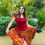Malavika Menon Instagram - May the colors of Holi brighten your day with unity, peace, and happiness💞🥰💛❤️💙💚🧡💃