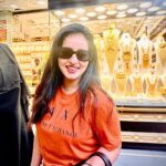 Malavika Menon Instagram – I followed my heart and it took me shopping 😋🧡🍊♥️✨hehe Dubai Gold Souk