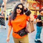 Malavika Menon Instagram - I followed my heart and it took me shopping 😋🧡🍊♥️✨hehe Dubai Gold Souk