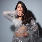 Malavika Mohanan Instagram – XOXO, Malavika

The gorgeous @malavikamohanan_ looks ethereal for our Valentine’s special!

Read our special stories on: Here’s How to Swoon Your Partner, Crafting a Home Spa Day & more!

Magazine: Wedding Vows (@weddingvows.in )
Muse: @malavikamohanan_
Founder & CEO: N DakshinaaMurthi (@itsme_daksh )
Shot by @shivamguptaphotography
Styled by @triparnam
Makeup by @makeupbyanighajain
Hair @nidhichang
Wearing @roujeofficial
Jewellery by @thehouseofrose

#malavikamohanan #weddingvows #weddingvowscover #valentinesday
