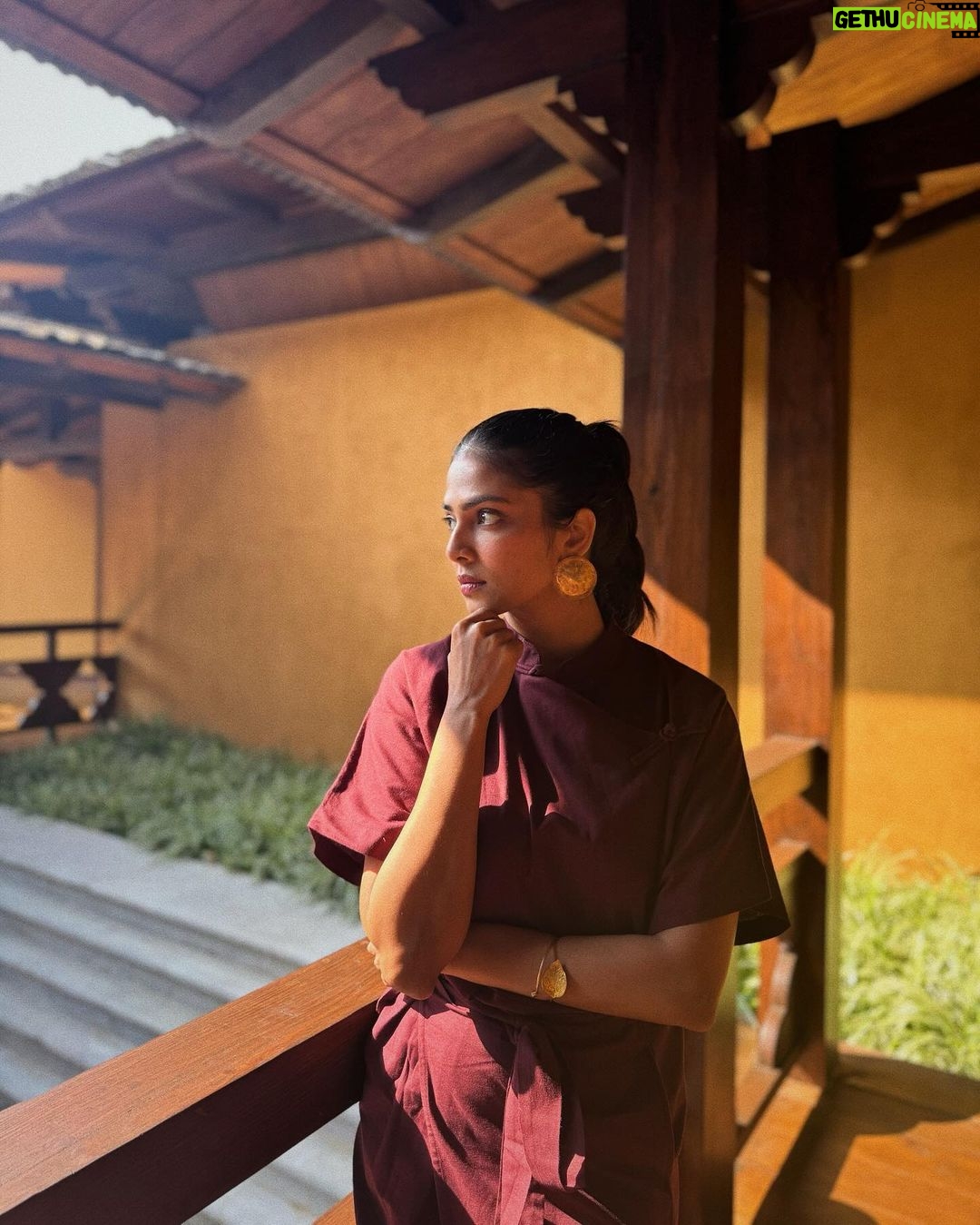 Malavika Mohanan Instagram - In the land of the thunder dragon 🐉 Bhutan འབྲུག་རྒྱལ་ཁབ་