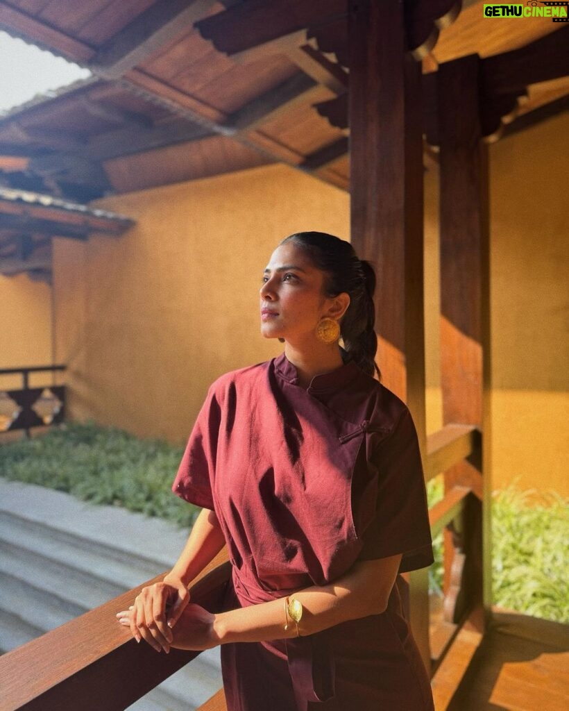 Malavika Mohanan Instagram - In the land of the thunder dragon 🐉 Bhutan འབྲུག་རྒྱལ་ཁབ་