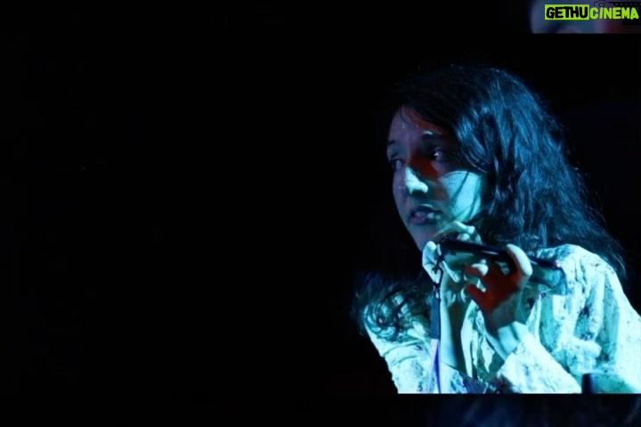 Malena Ratner Instagram - Desde el estreno que estoy buscando las palabras para expresar lo que siento y lo que significa @lonormalteatro y sigo sin encontrarlas. Peero estamos llegando al final y quiero agradecer y compartir un poco de cómo arranco y como viene siendo 💗 1.El elenco y equipo no puede ser más increíble.. primero lo primero. Gracias ✨ @marisolagostina @r.juju__ @cumbibustinza @ameriraquel @diego.jcastro @joa_delmundo @maiaetchichury @samircko @varasotero 2. Francia, no mentira. Mi familia💗 mi todo, nada sería sin ellos. Y en el medio, tati. La musa de toda esta locura 3. Sigo sin creer que @adrianberra haya compuesto las canciones de la obra. Los que me conocen saben lo que lo admiro, y lo feliz que soy de que seas parte. (La malena del 2021 nunca lo hubiese inaginado) 4. Mi cómplice en este lio, tan incondicional y talentosa @ccamiosa 5. tener una amicha como @martubaj que vino a hacer este bello video y fotos, y una como @ornefazio_ que te edita y maneja todo. 💘 6. De las mejores cosas que he hecho fue animarme a escribirte ese mensaje @franruizbarlett te ❤️a vos y a toda la familia del @el.metodo.kairos 7. Al mejor compañero que siempre me banca en todas @elpurre 💘 8.y 9 sigo sin poder creer que esto esta pasando. Cada jueves me sorprendo. Si llegaste a leer hasta acá, gracias(Viste que ya nadie lee tanto). Gracias también a todes les que vinieron, a les que se quedaron a charlar y saludar, a les que compartieron. Y dale que quedan tres, SI TRES. El Método Kairós Teatro
