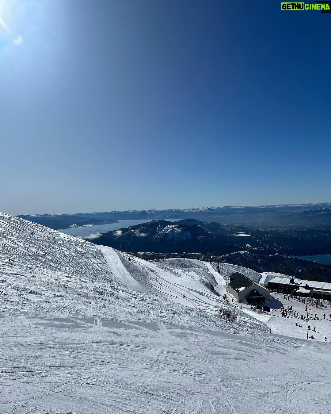 Malena Ratner Instagram - De un finde fresquito * @oakleysnowboarding Bariloche, Argentina