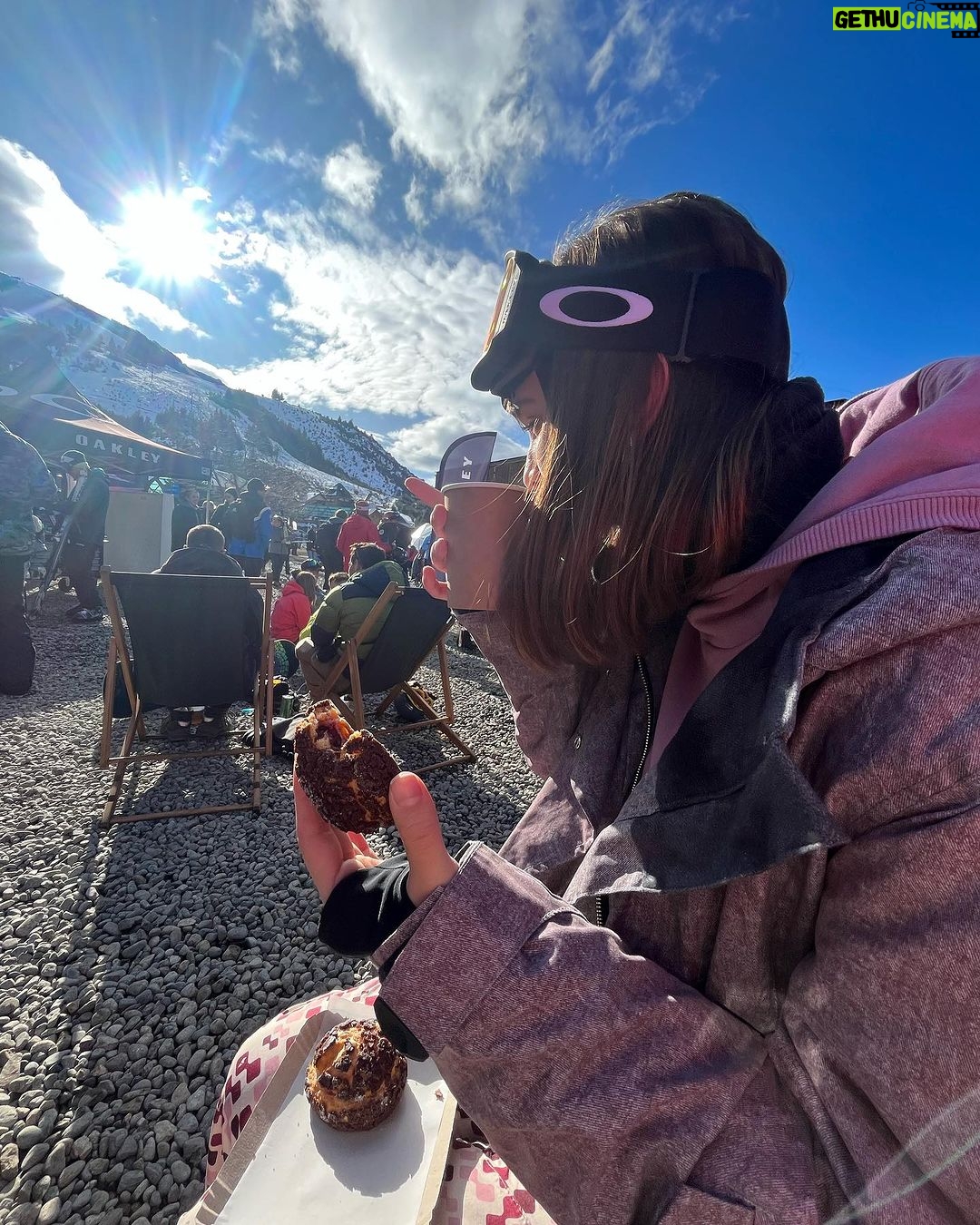 Malena Ratner Instagram - De un finde fresquito * @oakleysnowboarding Bariloche, Argentina