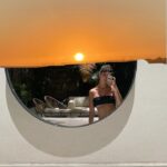 Malena Ratner Instagram - Todo el mar en primavera / cómo me saco de ahí?