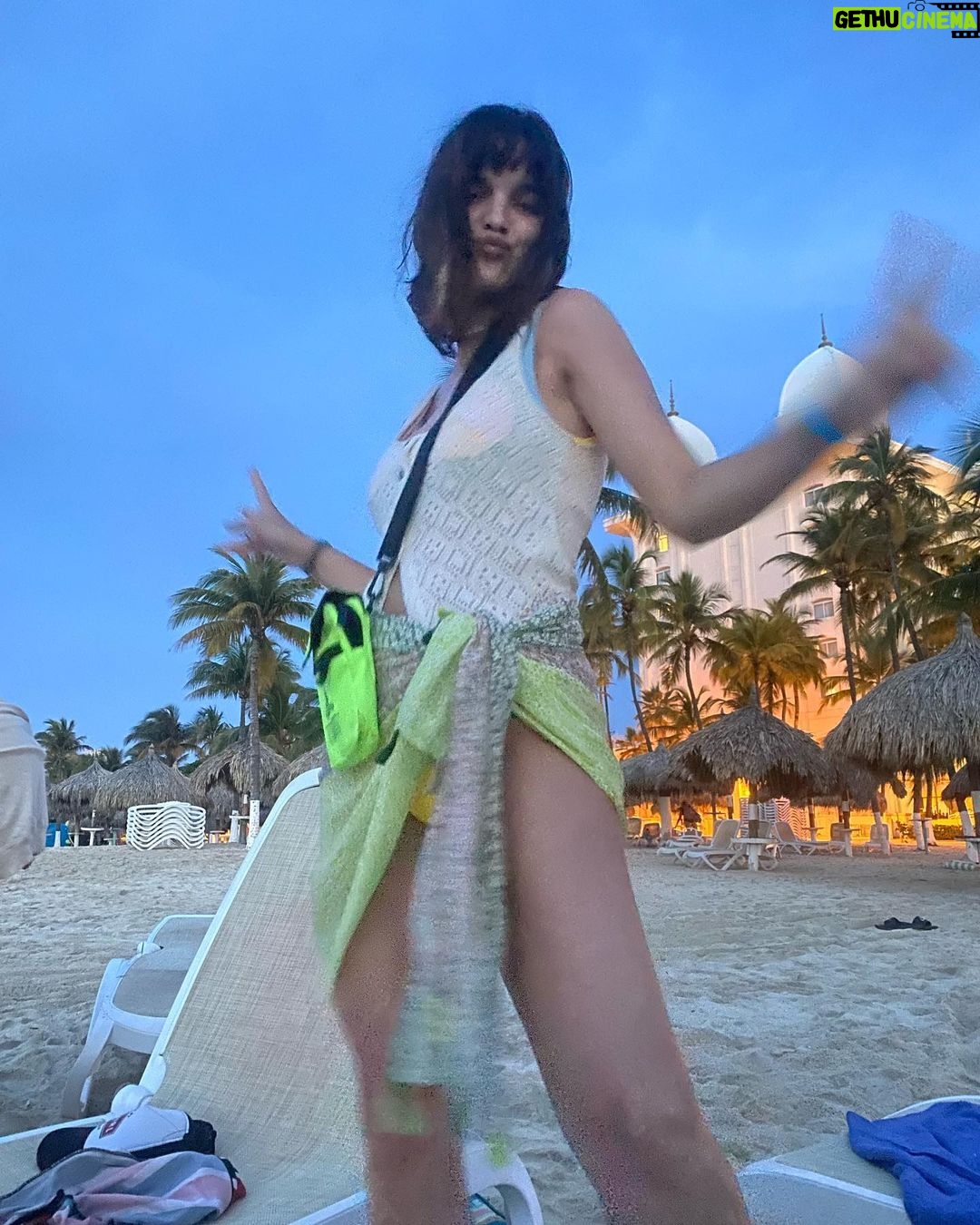 Malena Ratner Instagram - Que me vengan a buscar Aruba Caribbean Sea