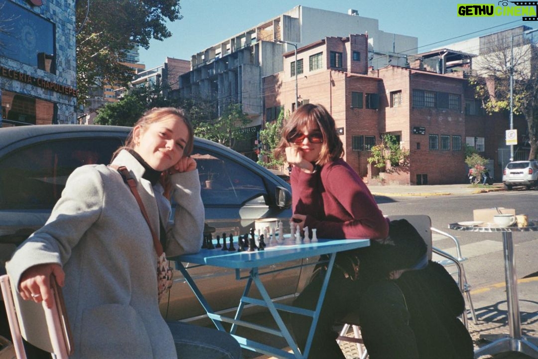 Malena Ratner Instagram - Revelé mi primer rollito analógico// 💘