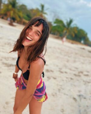 Malena Ratner Instagram - Todavía tengo el alma hecha colores y la mente por ahí