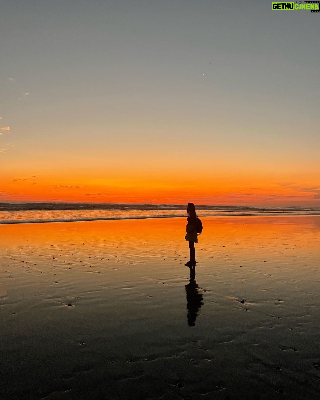 Malena Ratner Instagram - Atardeciéndonos Santa Teresa, Costa Rica