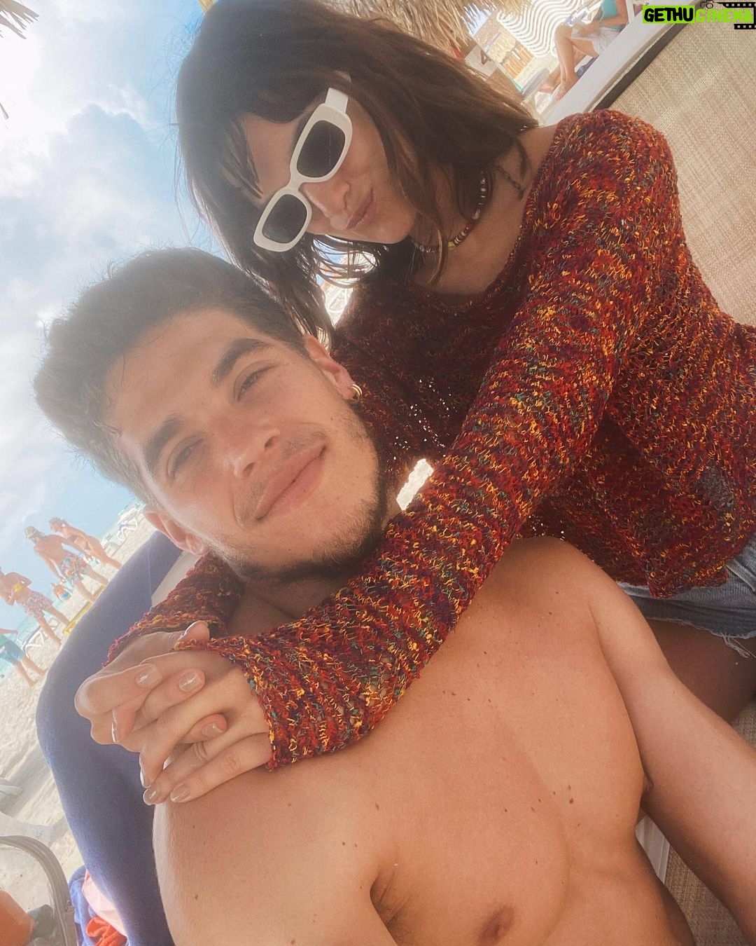 Malena Ratner Instagram - Felíz cumple pa mí, con mucho amor y en el mar/ soy felí Aruba