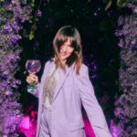 Malena Ratner Instagram - #Ad Nuevo trago favorito desbloqueado// Llegó Royale, el nuevo sabor de Tanqueray de berries francesas. Ayer en el Palacio Paz en una noche violeta, me enamoré del mejor gin & tonics. @tanqueraygin #TanquerayRoyale 🍇💜🔮😈