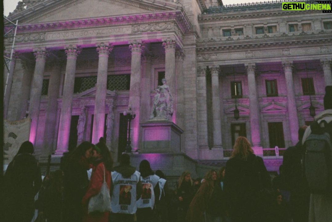Malena Ratner Instagram - Revelé mi primer rollito analógico II ❤️🩹💜 Congreso De La Nacion Argentina