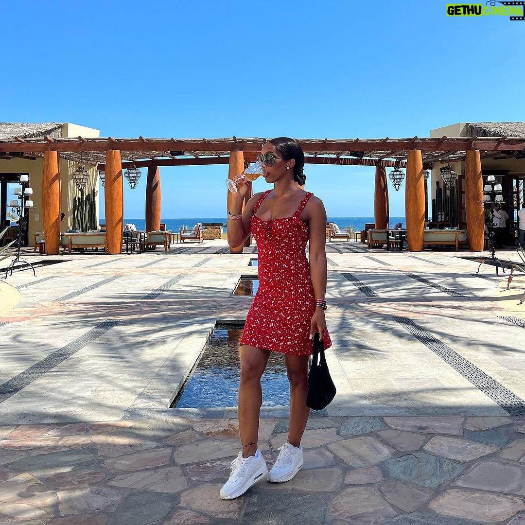 Malika Instagram - Tequila and sundresses @prettylittlething