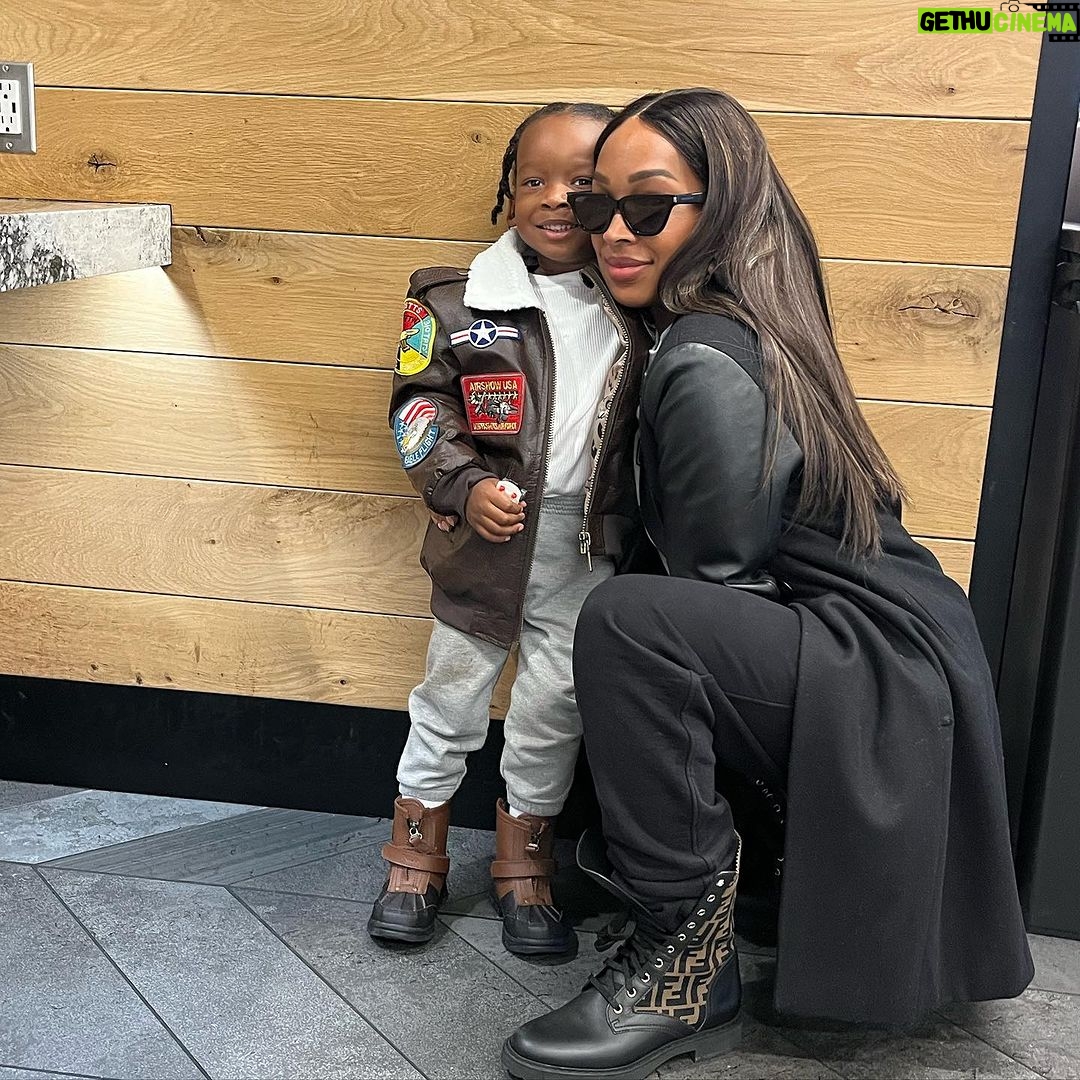 Malika Instagram - And another one. #thanksgivingvacation