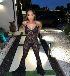 Malika Instagram - Don’t date me if you jealous, I come with fans.
