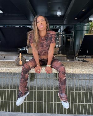 Malika Instagram - It’s bright. I’m brighter.