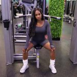 Malika Instagram - When the look works out too @prettylittlething